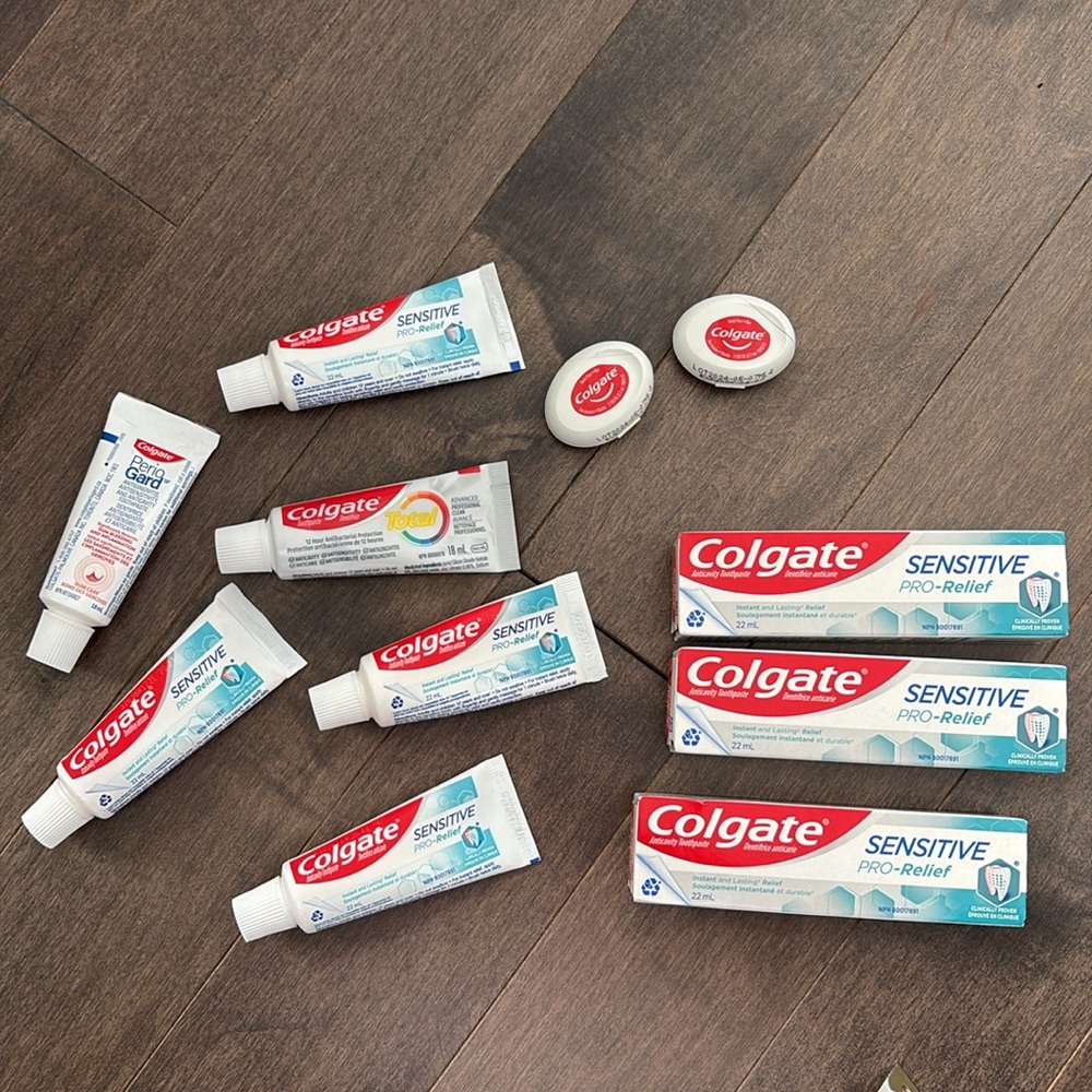 COLGATE Dental Care Kit, PerioGardSF Sensitive Toothpaste & Floss, Oral Care